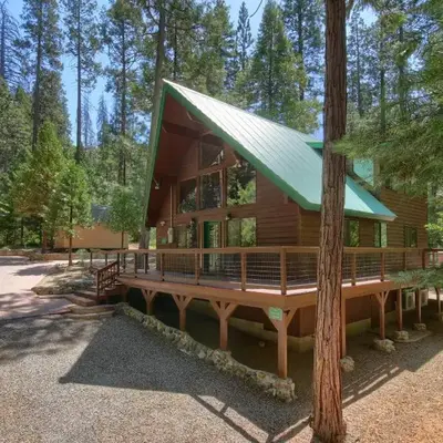 3 Springs Hideout - Family cabin with hot tub in Yosemite