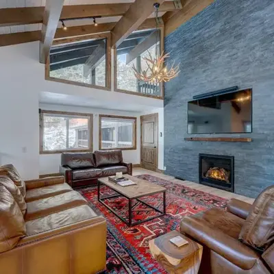 Extra Spacious 2BR Cabin w Office and Outdoor Deck