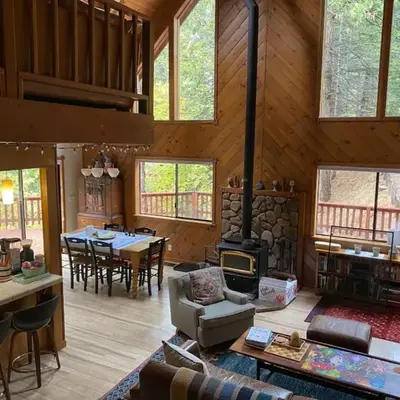 Gorgeous cabin in BLS with EV Chgr